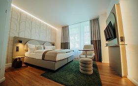 Guestified Barbarossa Hotel